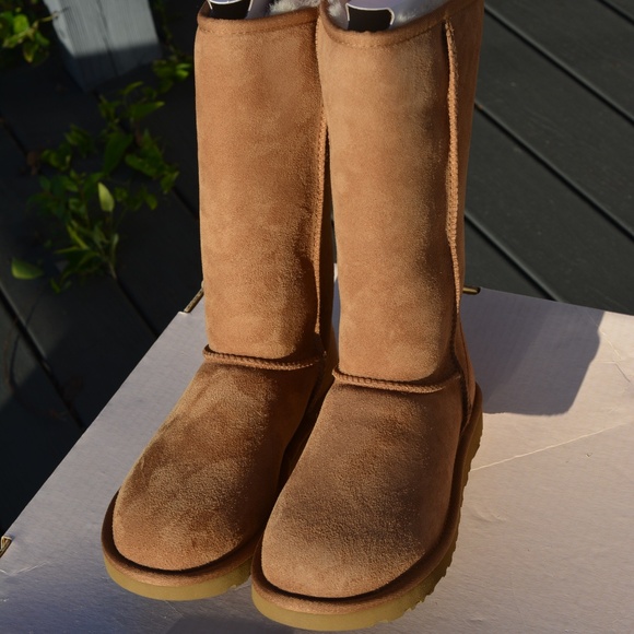 UGG Classic Tall Size 6 Chestnut New - Picture 4 of 7